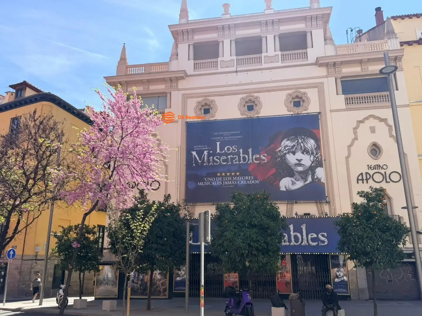 Außenansicht von Erdgeschoss zum Verkauf in Madrid mit Heizung und Möbliert