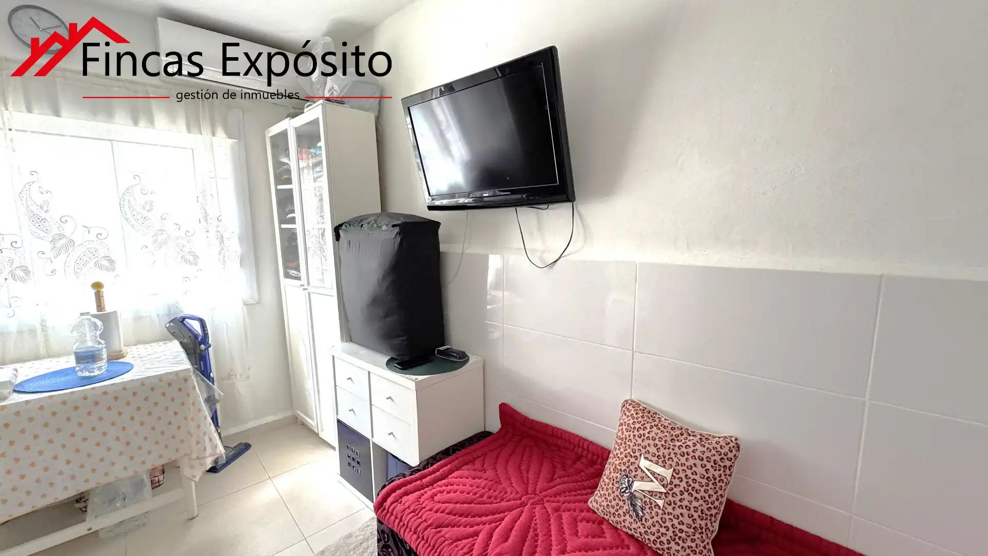 Dormitori de Casa o xalet en venda en Vélez-Málaga amb Aire condicionat, Moblat i Forn