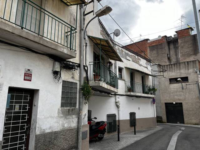 Casa-chalet en Venta en Canovelles