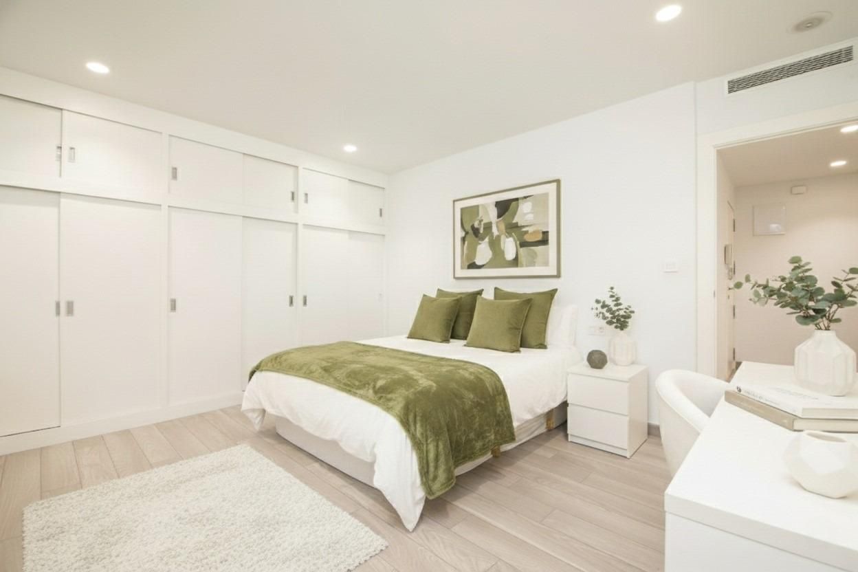 Habitación de Piso en venta en Elche / Elx con Calefacción, Terraza y Balcón