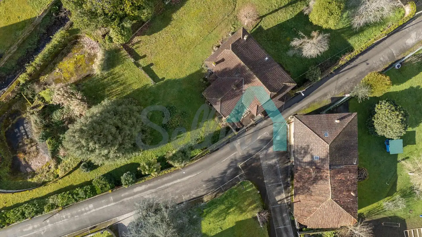 Vista exterior de Casa o xalet en venda en Piloña amb Jardí privat, Parquet i Terrassa