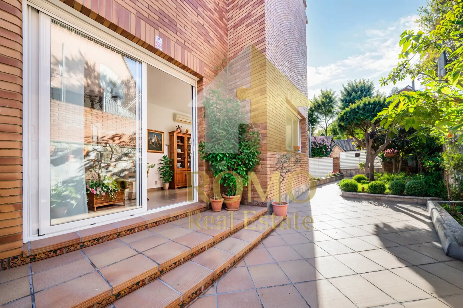 Vista exterior de Casa o chalet en venta en Santa Perpètua de Mogoda con Aire acondicionado, Calefacción y Terraza