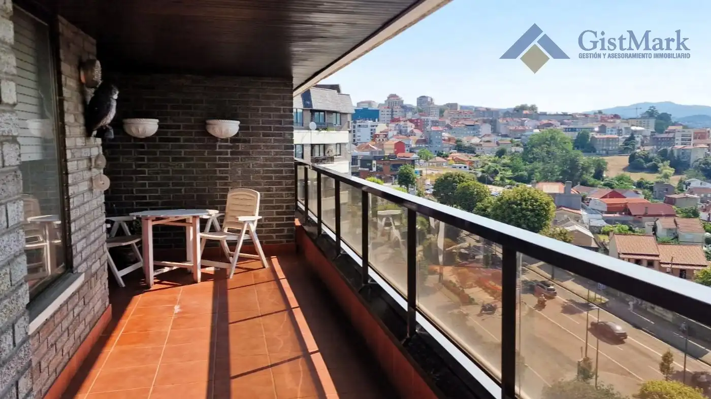 Terraza de Piso en venta en Vigo  con Calefacción, Parquet y Terraza