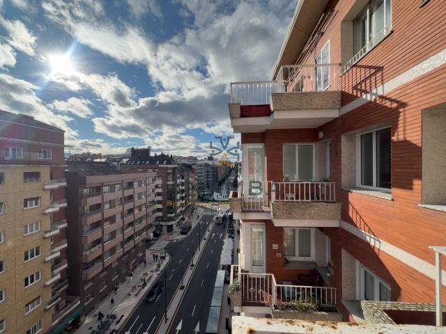 Piso en Venta en Plaza de América