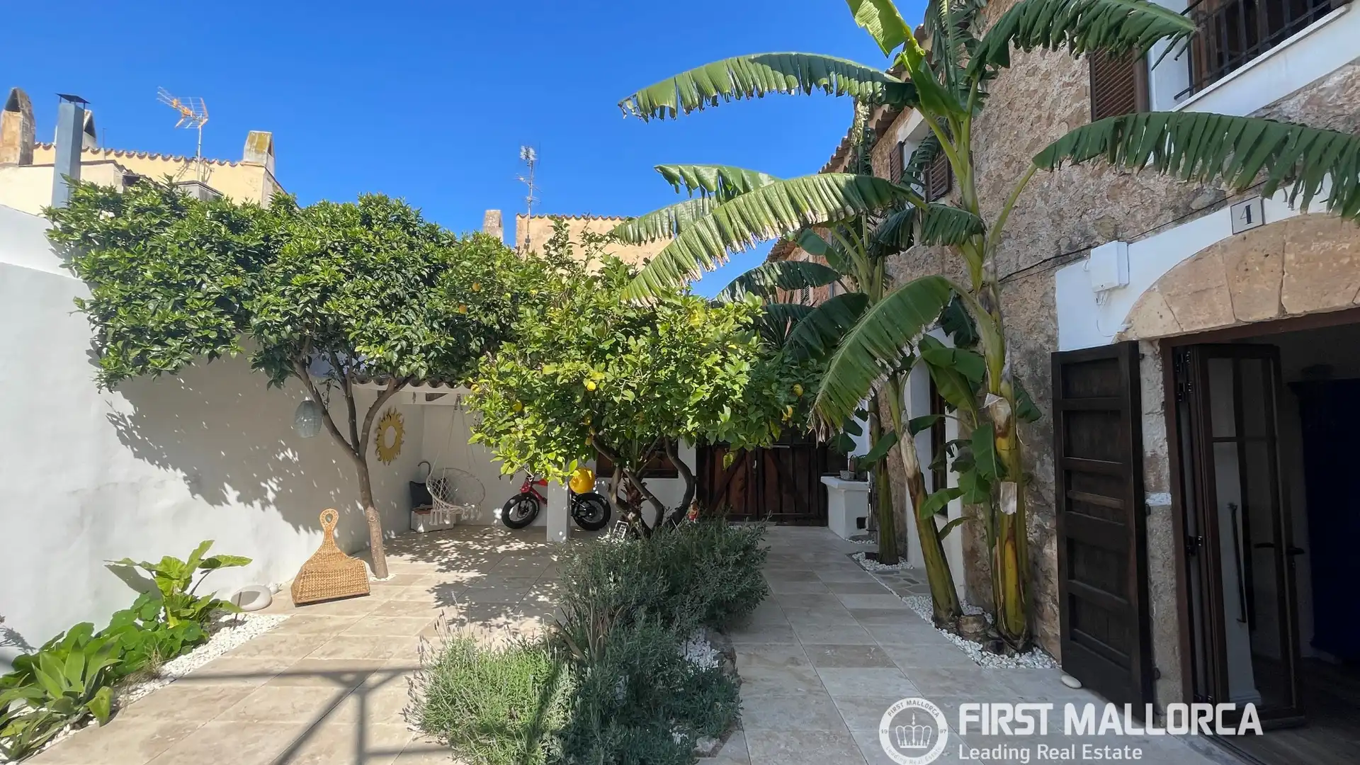 Exterior view of Single-family semi-detached for sale in Esporles