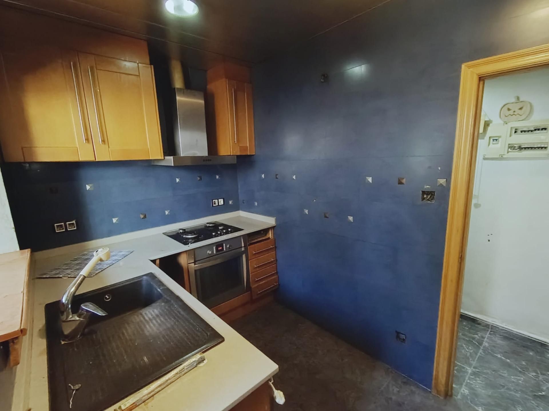 Kitchen of Planta baja for sale in Sabadell