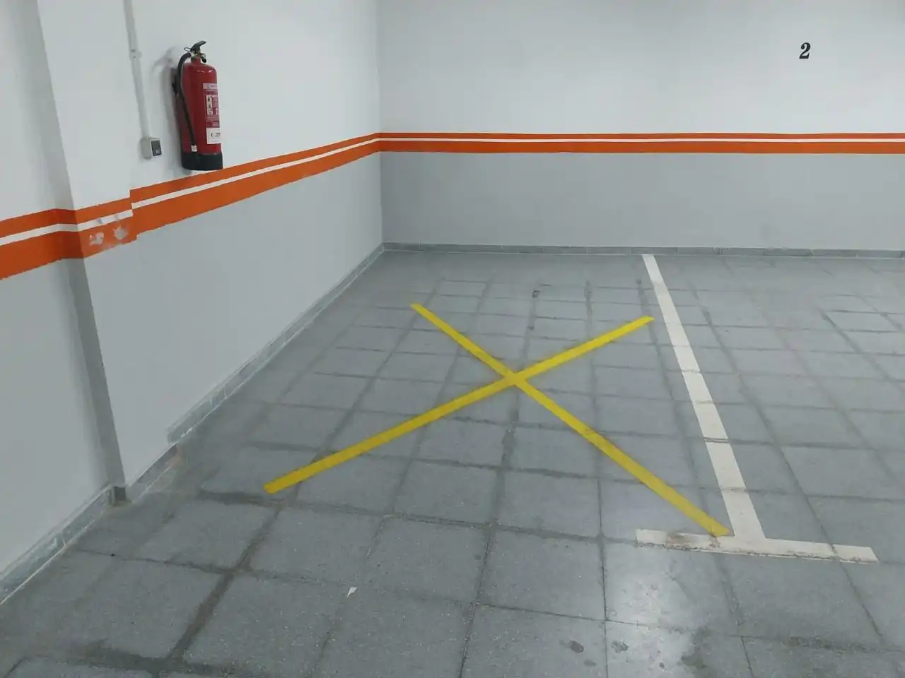 Garaje en venta en Marquina, Centro