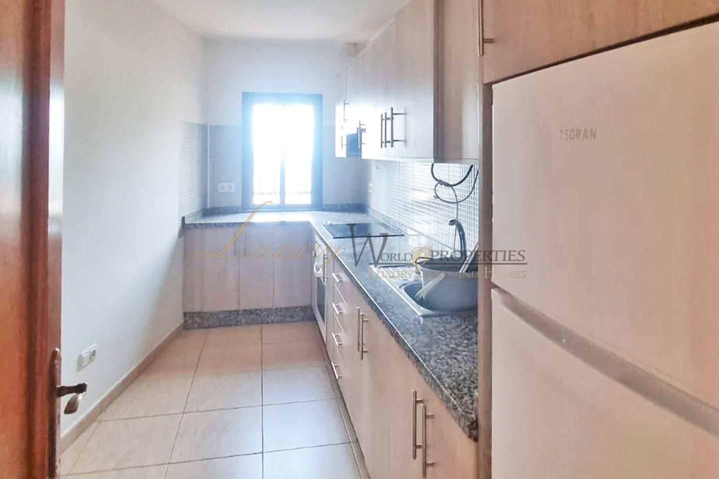 Cuina de Apartament en venda en Santiago del Teide amb Terrassa