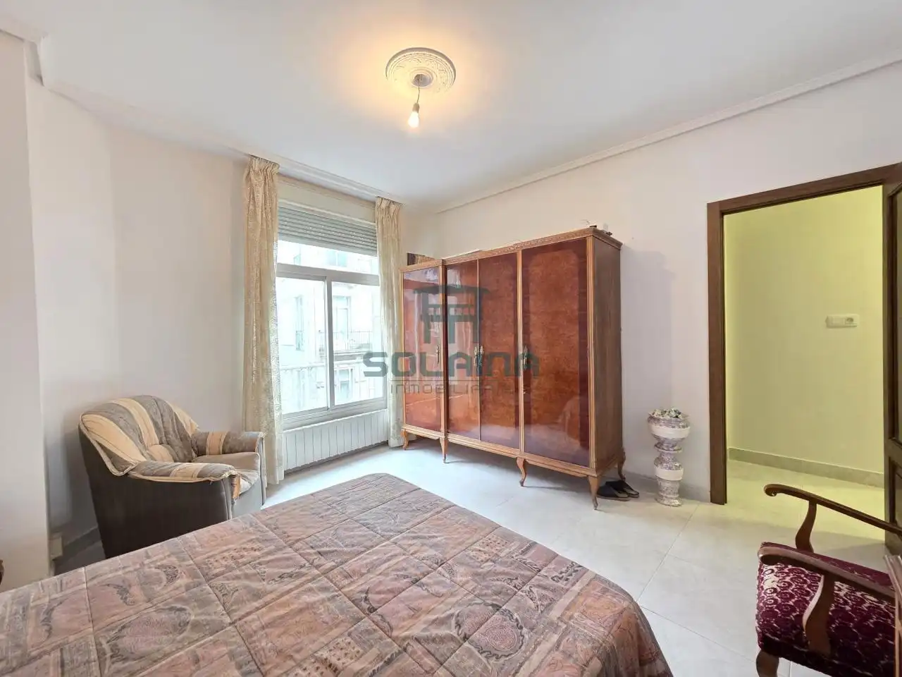 Habitación de Piso en venta en Ourense Capital  con Calefacción y Trastero