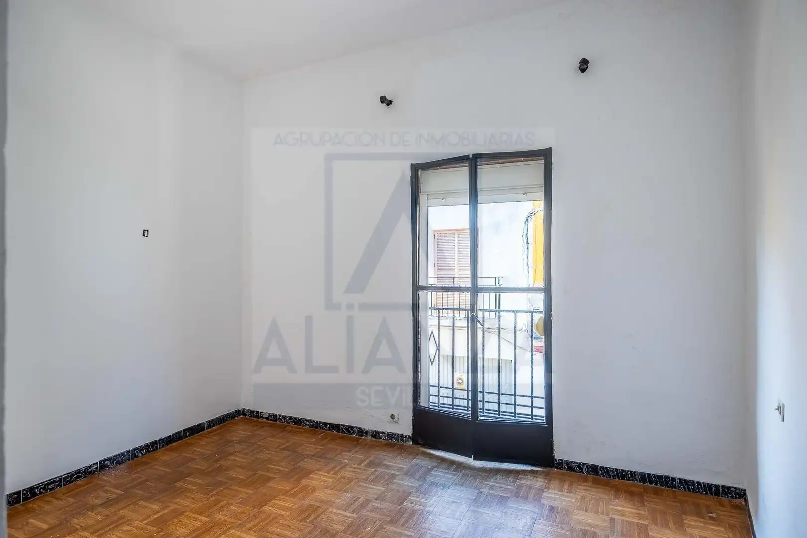Dormitori de Casa adosada en venda en Camas amb Terrassa
