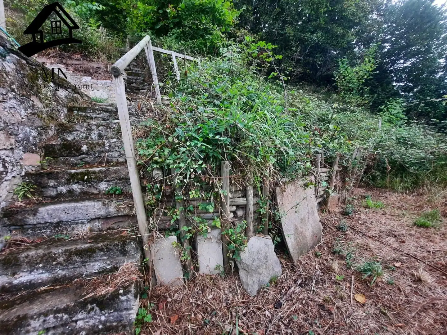 Vista exterior de Casa o xalet en venda en Luena  amb Calefacció i Jardí privat