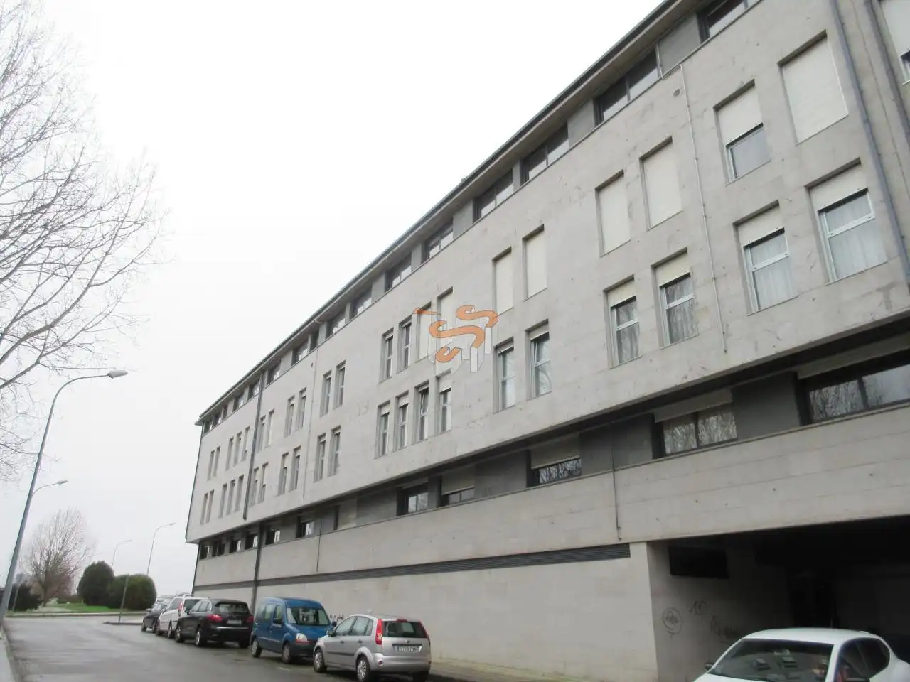 Local comercial en venta en A Malata - Catabois - Ciudad Jardín, imagen 2