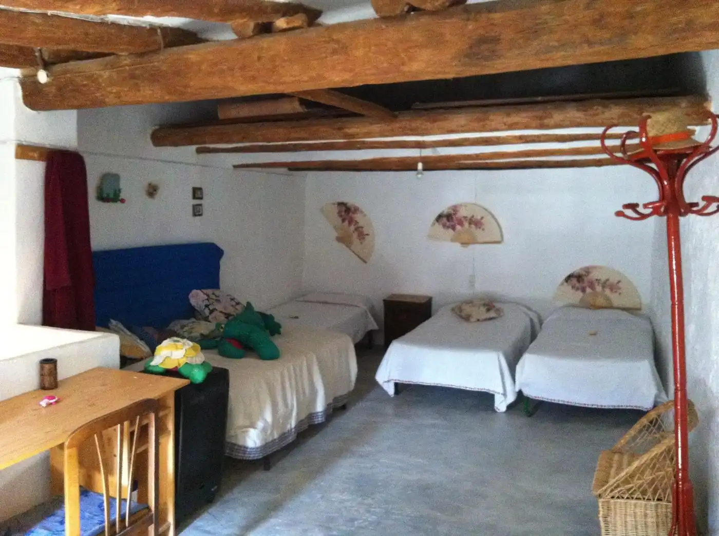 Habitación de Finca rústica en venta en Vallibona con Amueblado, Horno y Balcón