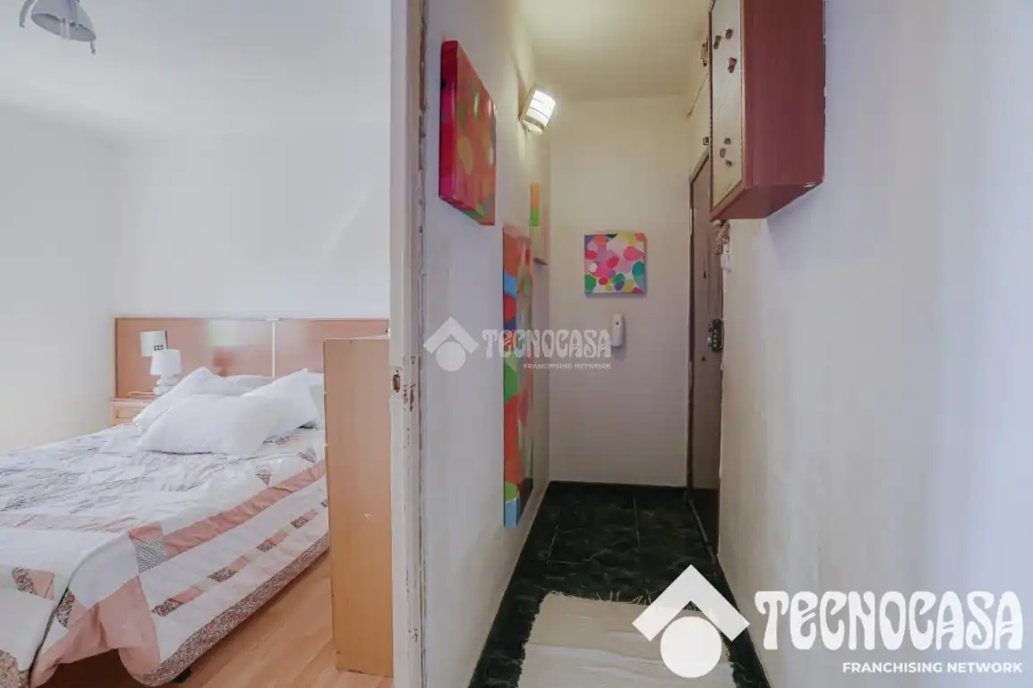 Habitación de Piso en venta en Badalona con Parquet