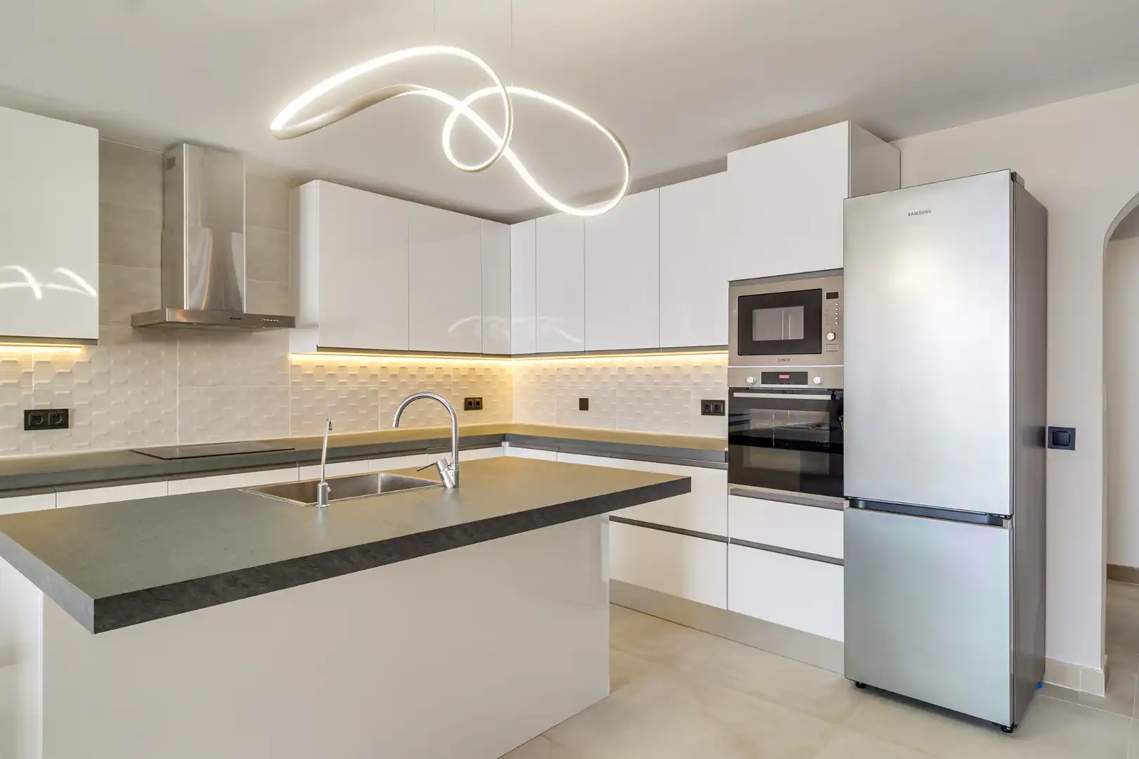 Kitchen of Flat for sale in Sitges  with Heating, Terrace and Storage room