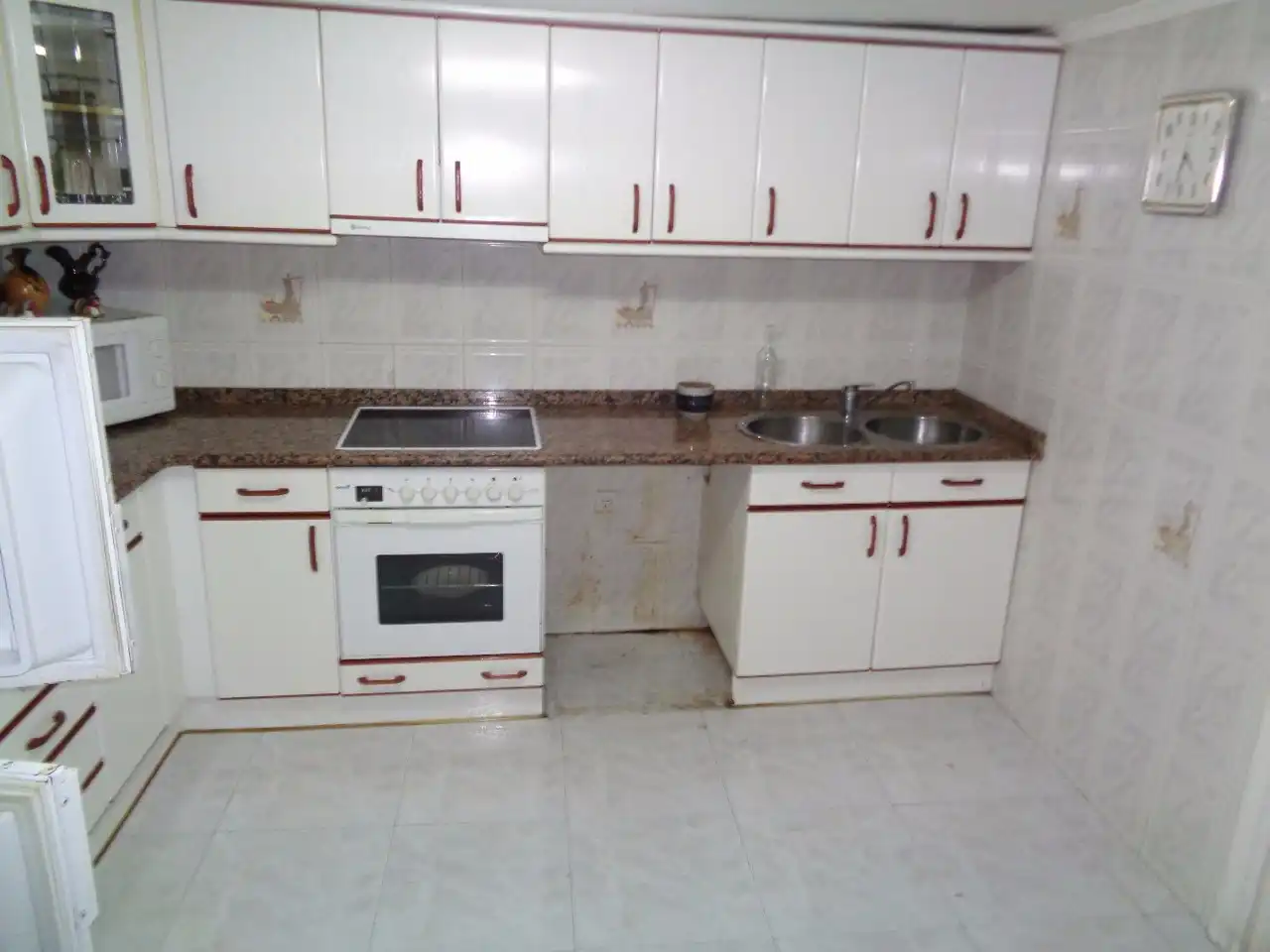 Kitchen of Flat for sale in Anguciana  with Heating, Storage room and Furnished
