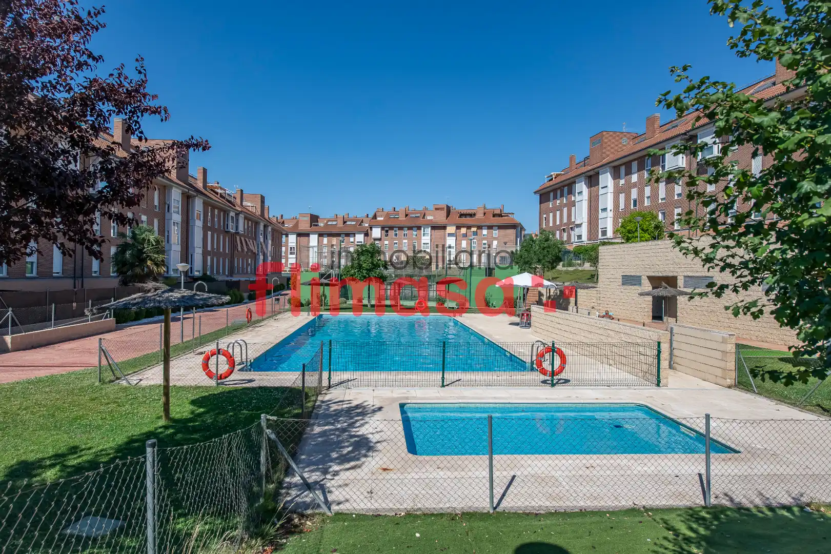 Swimming pool of Duplexes for sale in Arroyomolinos (Madrid)  with Air Conditioner, Heating and Storage room