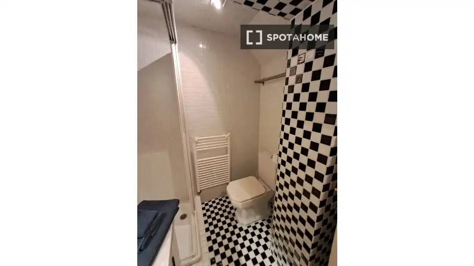 Baño de Apartamento para compartir en Calvià con Aire acondicionado, Terraza y Amueblado