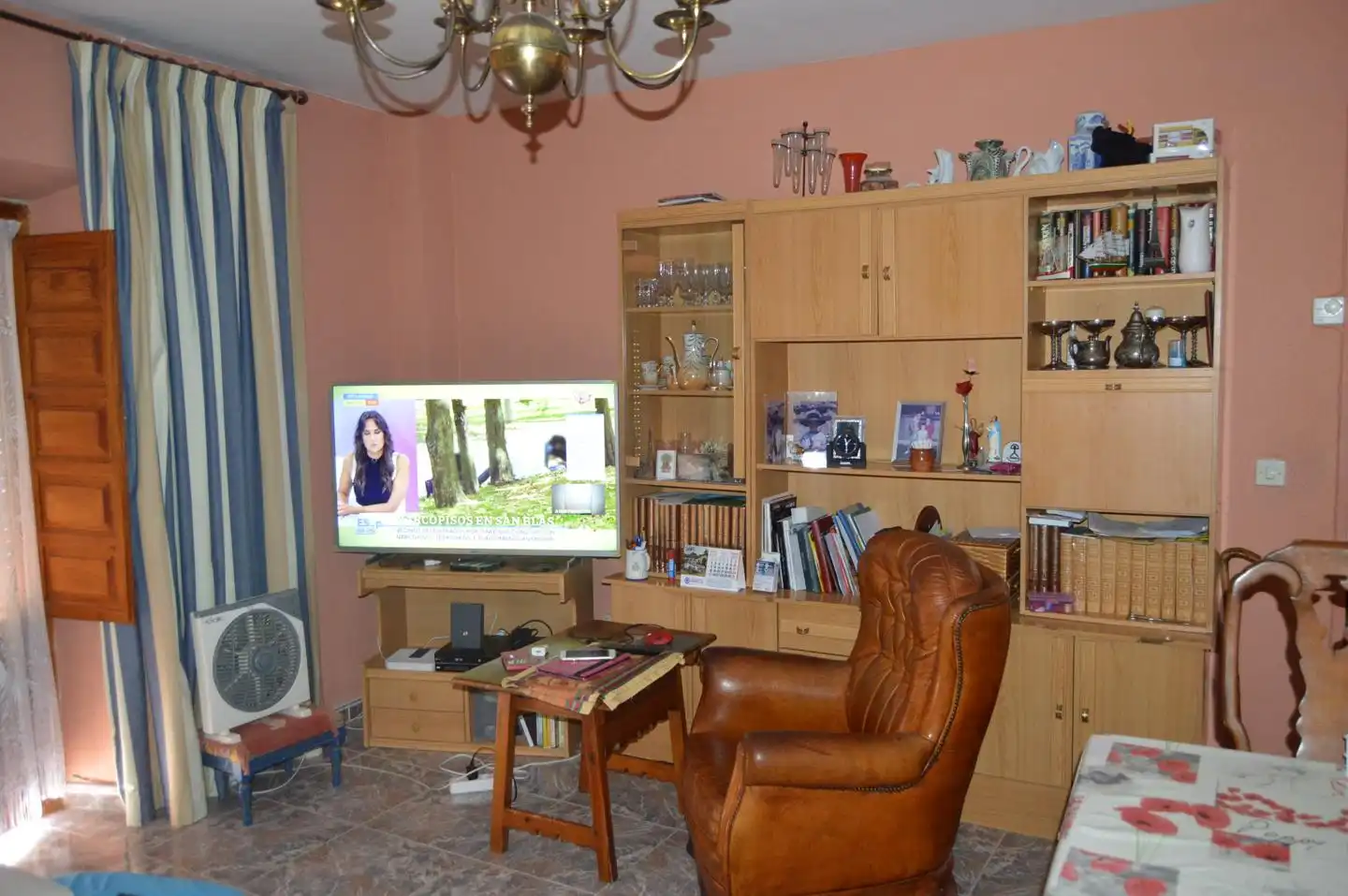 Living room of Houses for sale in Huete  with Furnished