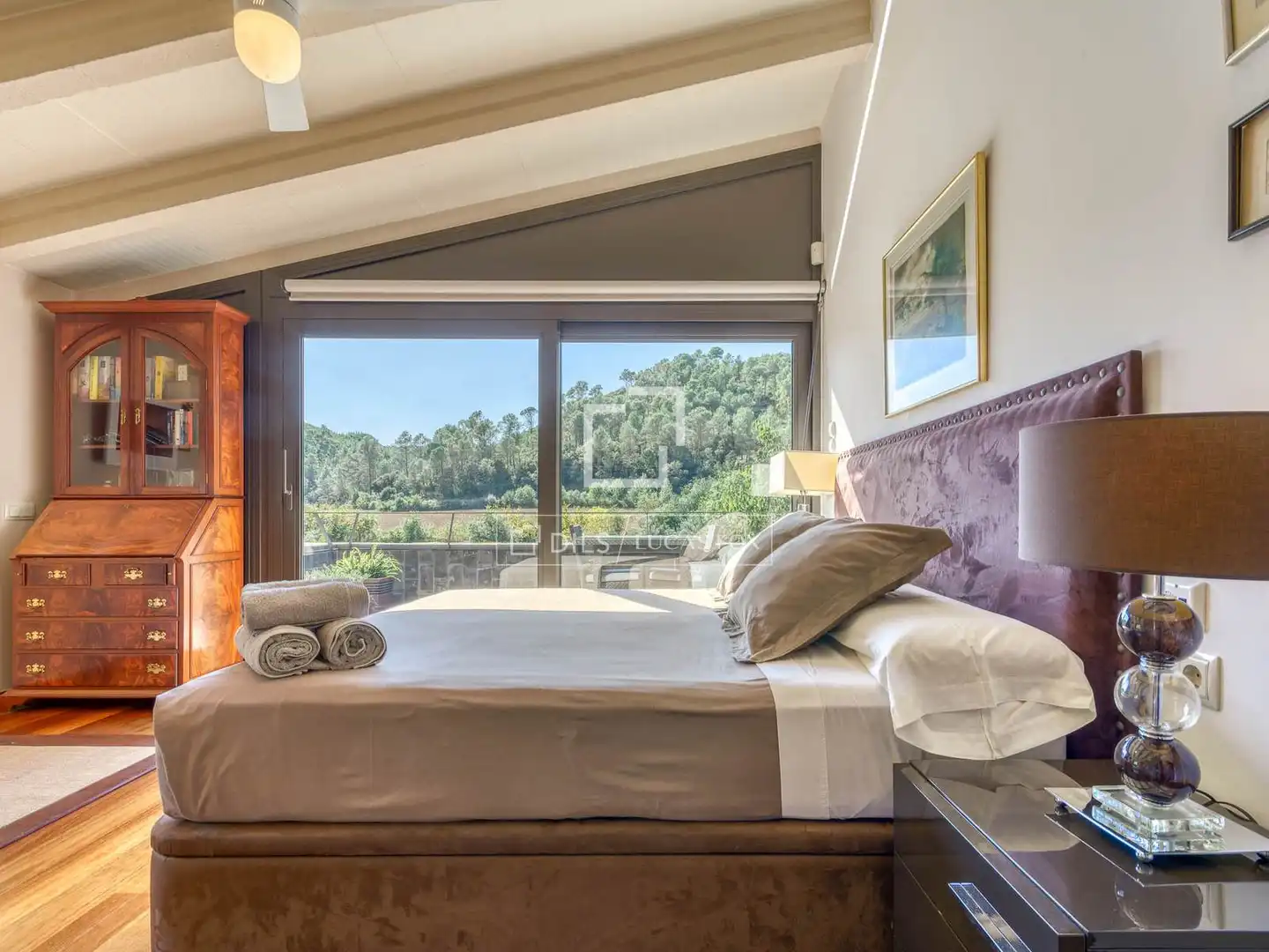Habitación de Finca rústica en venta en Boadella i les Escaules con Calefacción, Jardín privado y Terraza