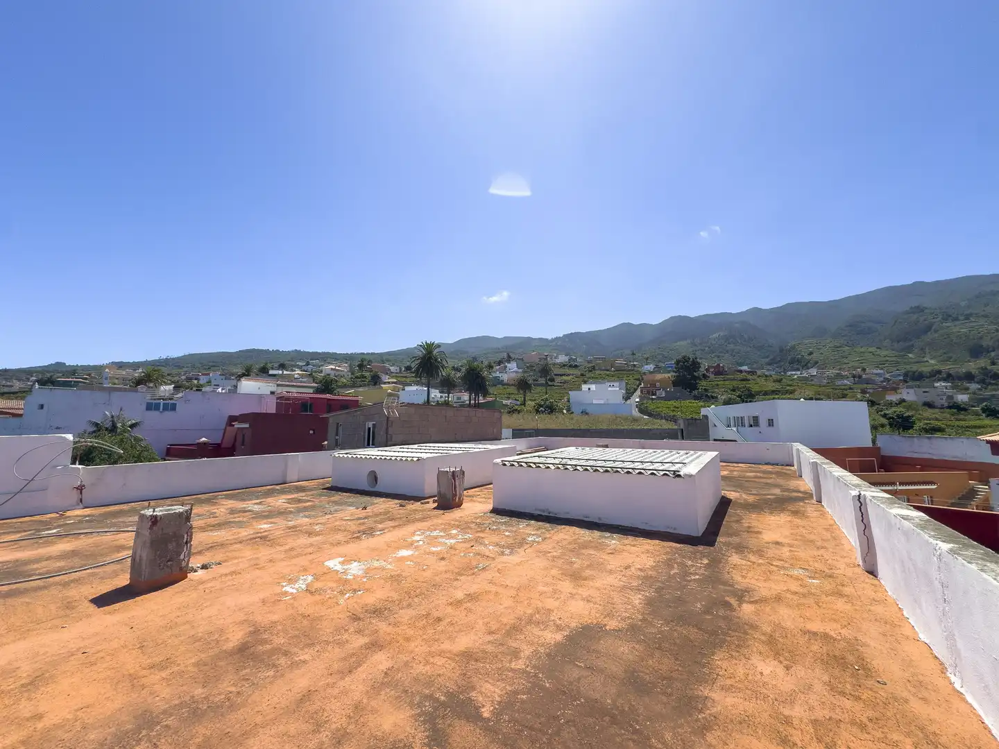 Vista exterior de Edificio en venta en La Victoria de Acentejo