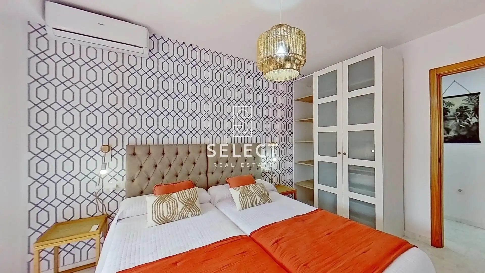 Habitación de Apartamento en venta en Almuñécar con Aire acondicionado, Calefacción y Jardín privado