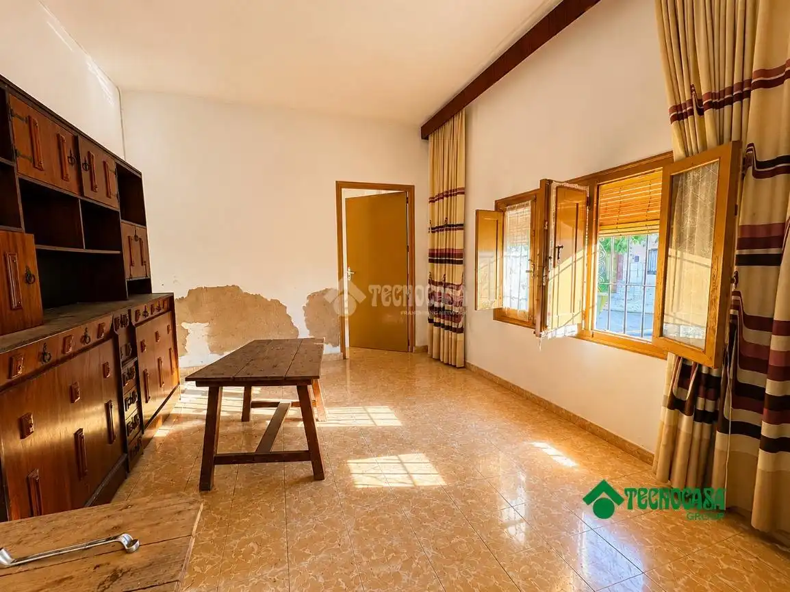 Houses for sale in Alcabón