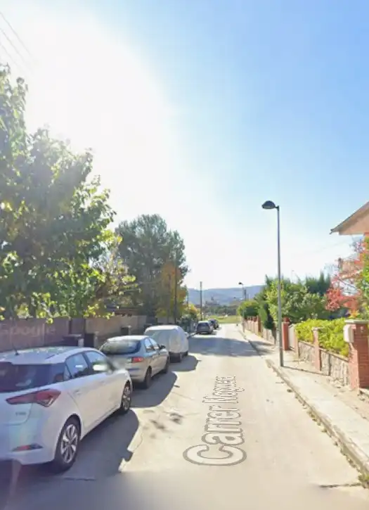 Villa zum Verkauf in Carrer Noguera