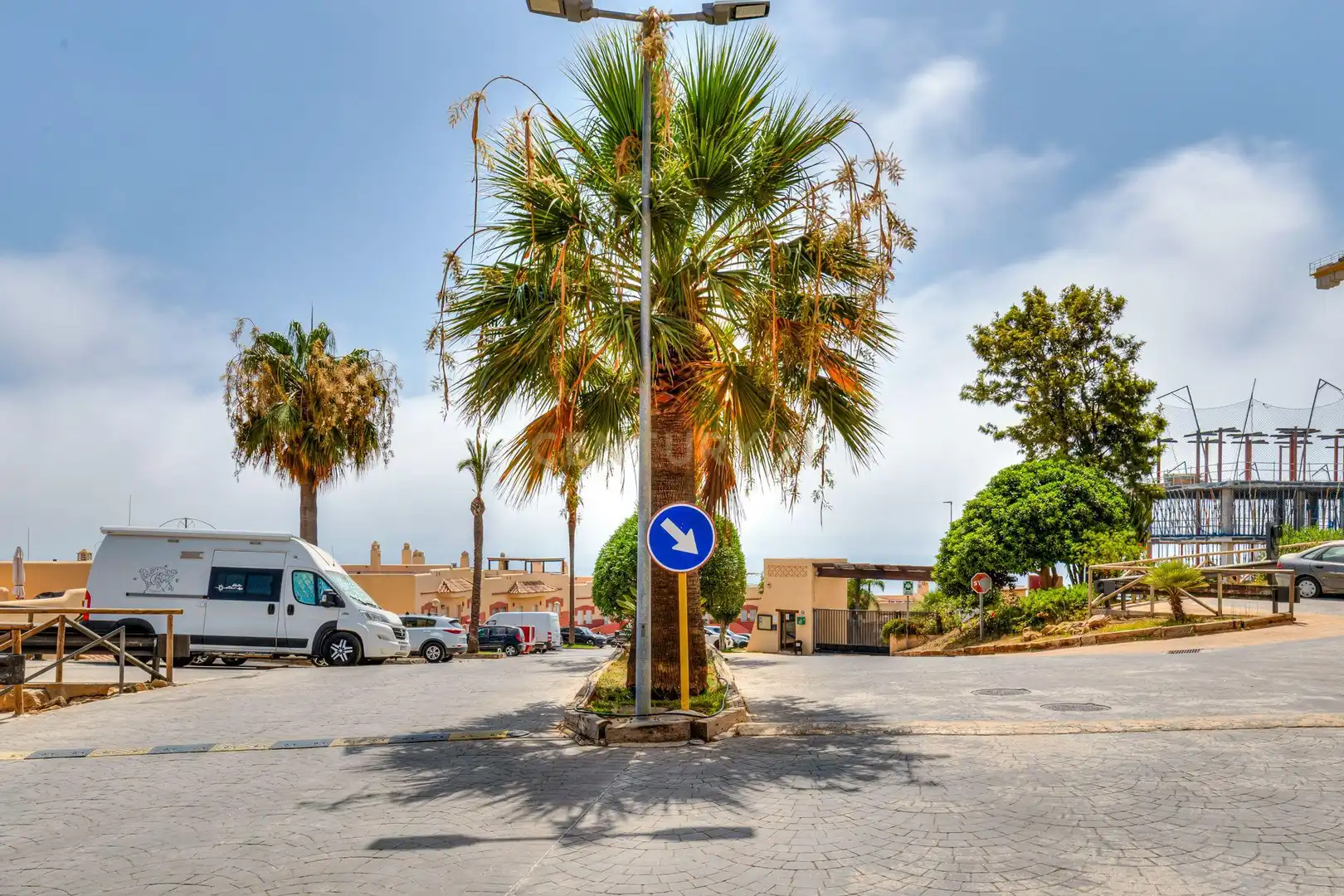 Außenansicht von Maisonette zum Verkauf in Mijas mit Klimaanlage, Privatgarten und Abstellraum