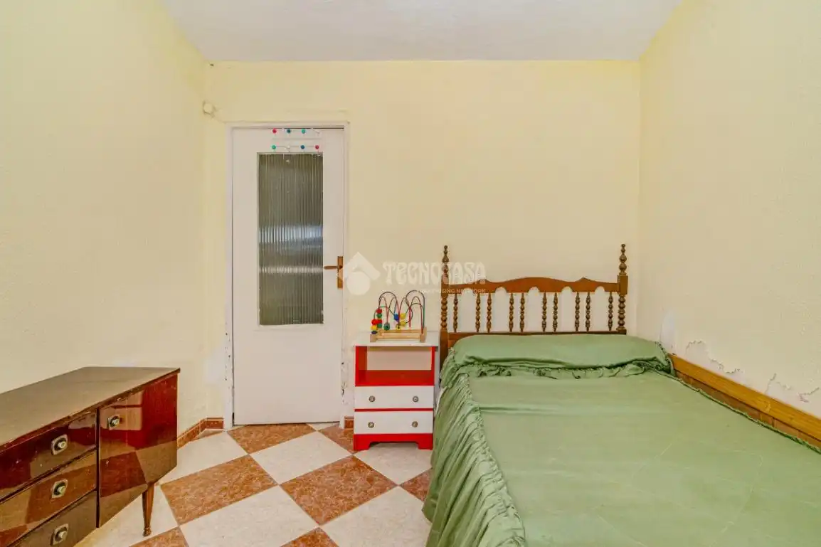 Habitación de Casa adosada en venta en Lucena con Terraza