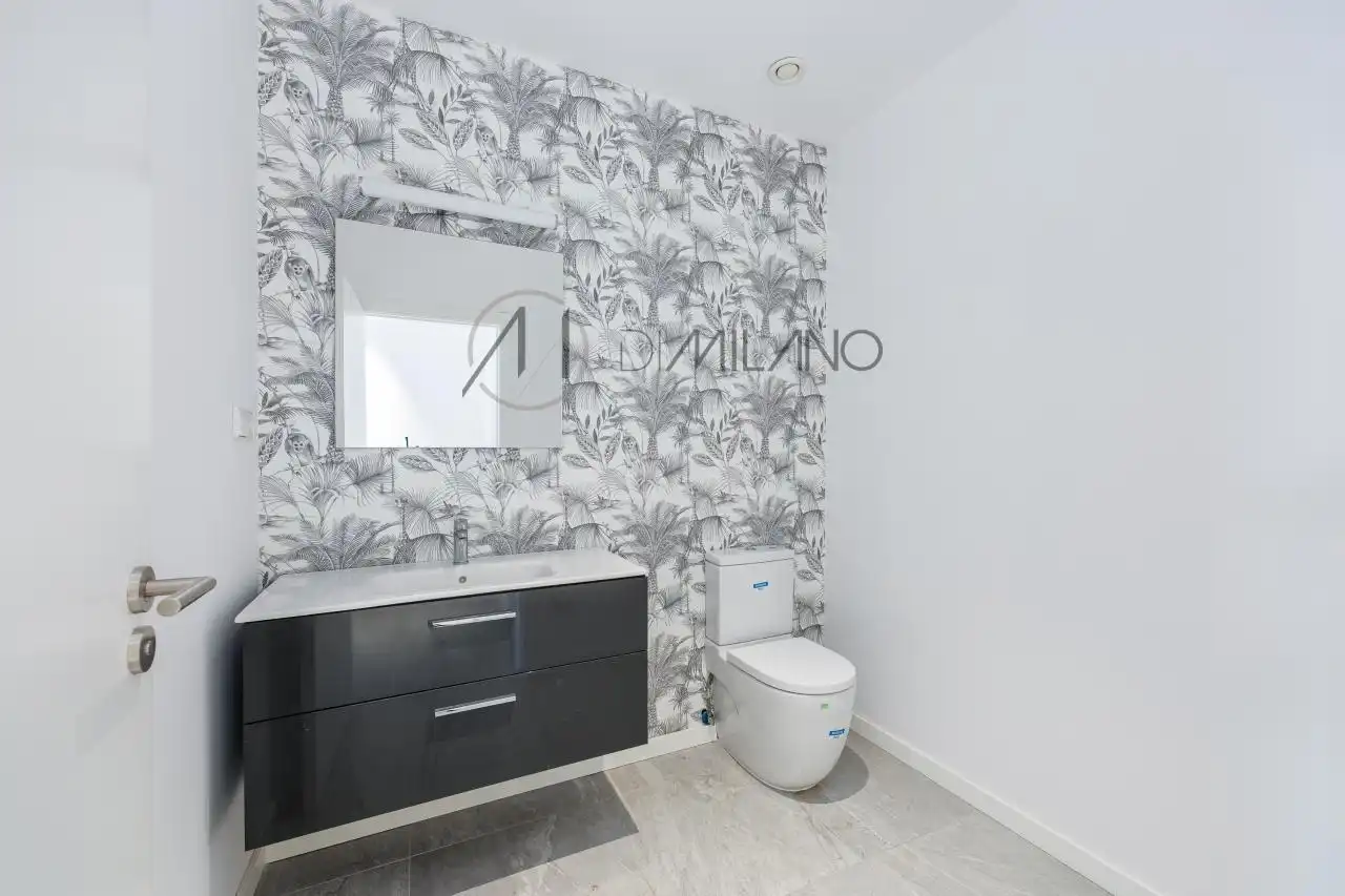 Bathroom of Industrial buildings for rent in Vigo 