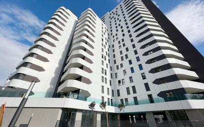 Exterior view of Flat for sale in  Valencia Capital  with Air Conditioner, Terrace and Balcony