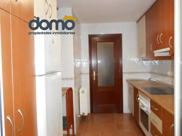 Flat for rent in Calle Emilia Pardo Bazán, Joaquina Eguaras