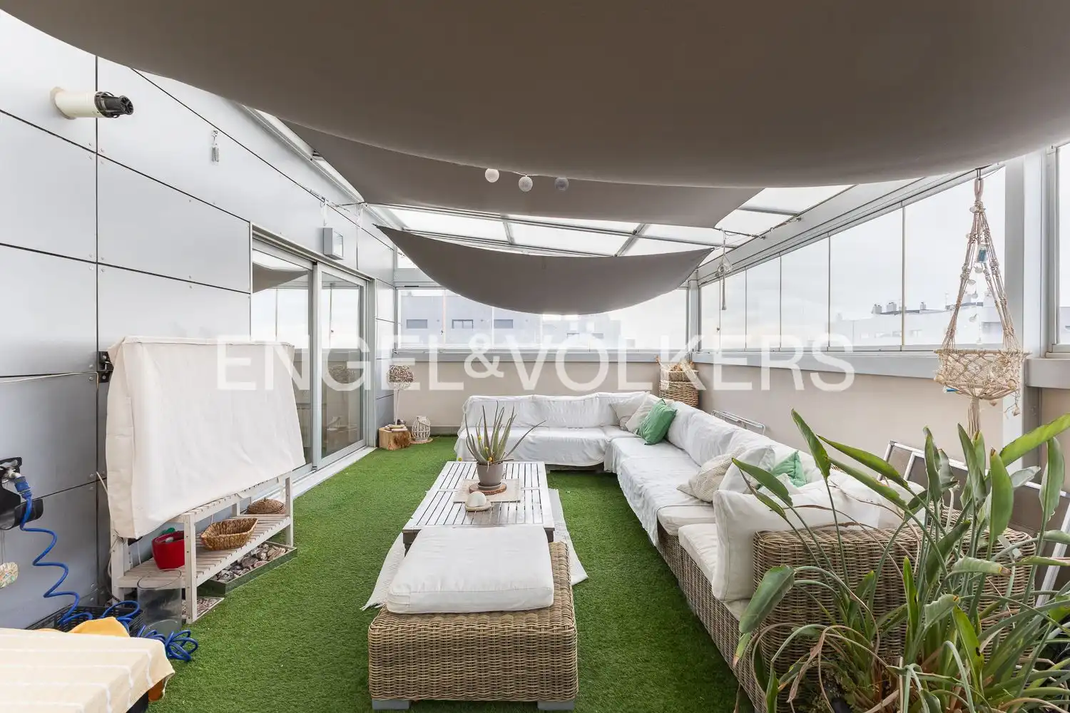 Terrassa de Dúplex en venda en Valencia amb Aire condicionat, Calefacció i Jardí privat