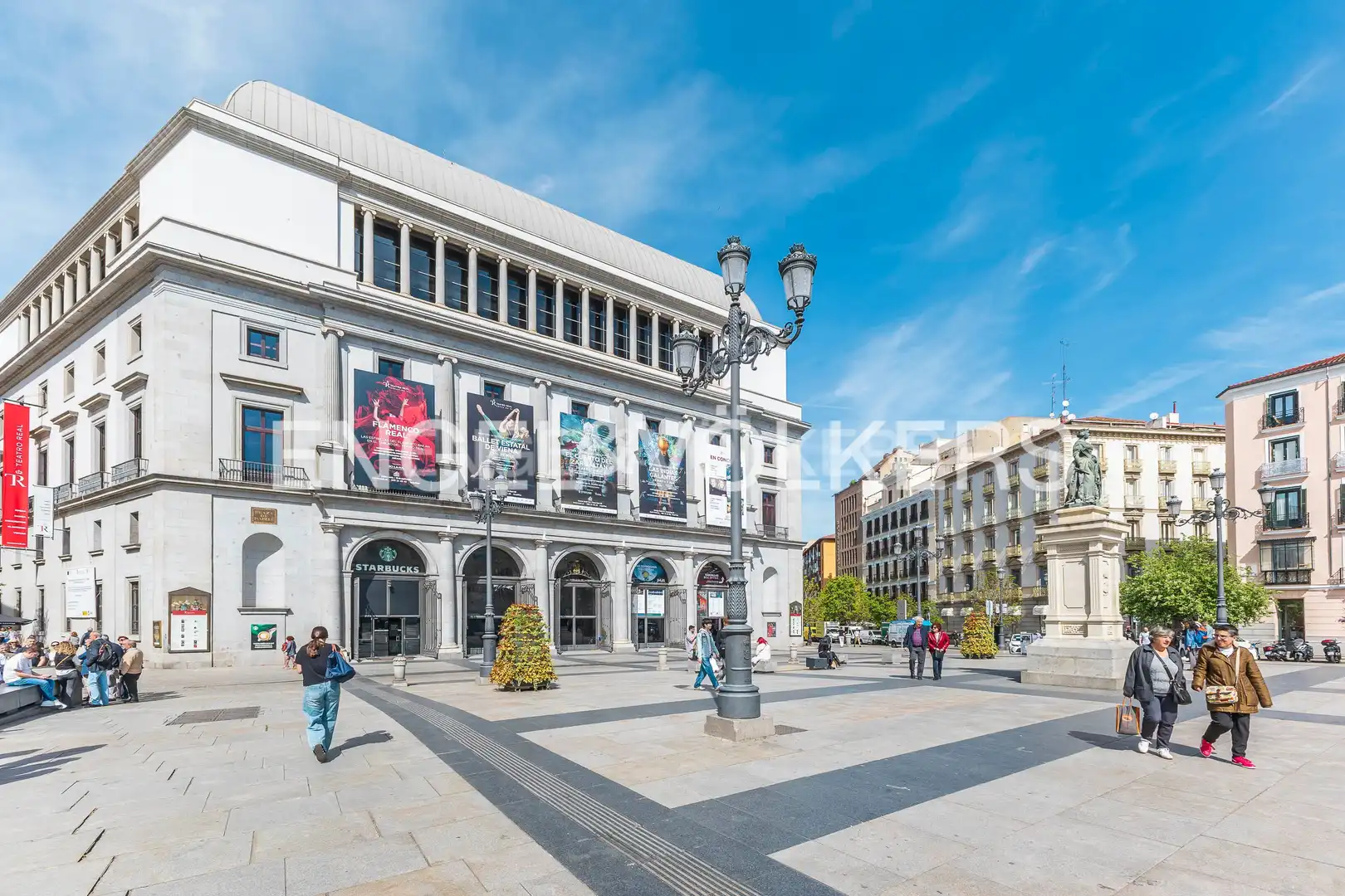 Vista exterior de Planta baixa de lloguer en Madrid amb Aire condicionat, Calefacció i Jardí privat