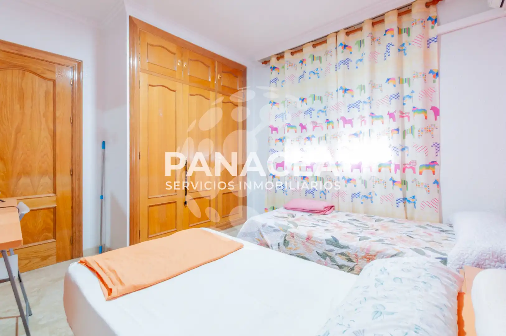 Houses for sale in Roquetas de Mar  with Air Conditioner, Terrace and Furnished