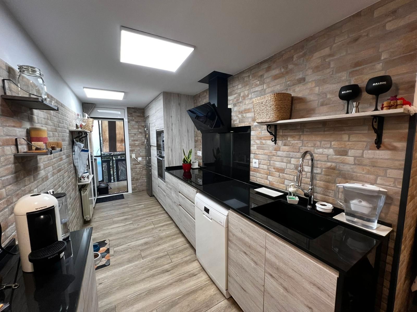 Kitchen of Flat for sale in Mataró  with Air Conditioner, Heating and Parquet flooring