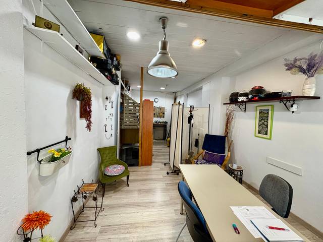 Planta baja en Venta en Sants