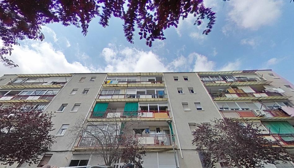 Foto 1 de Piso en venta en Pz Font Llicona , Sant Llorenç, Barcelona