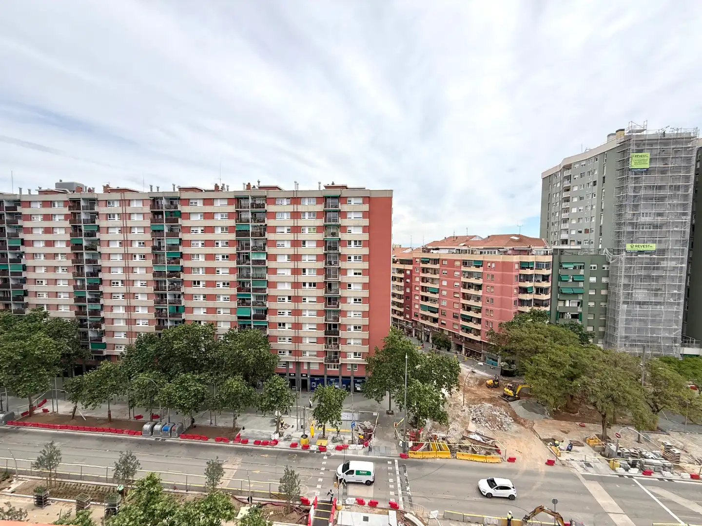 Vista exterior de Ático en venta en Barcelona con Terraza y Horno