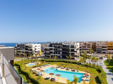 Attico con piscina in vendita a Residencial Amanecer de'luxe - Playa Flamenca