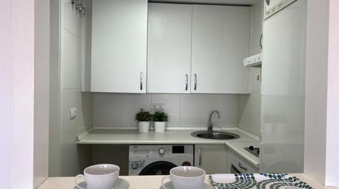 Foto 3 de Apartamento de alquiler en Costillares,  Madrid Capital