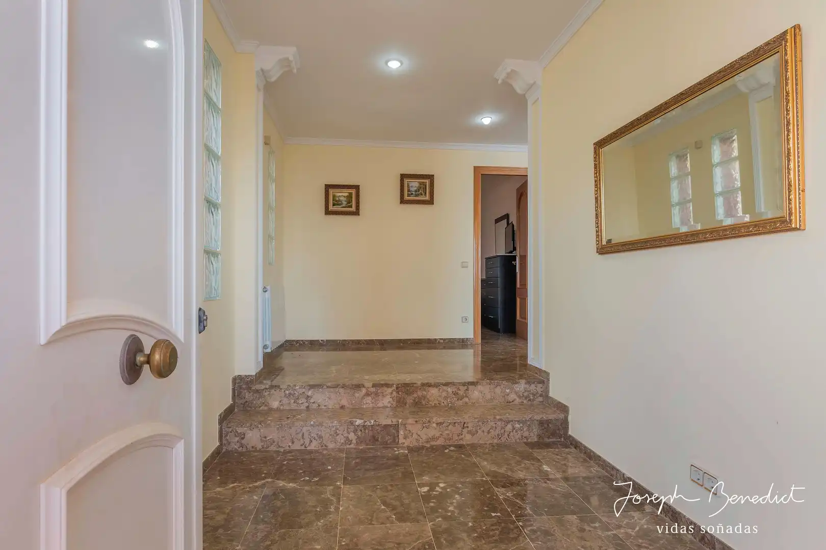 Casa amb piscina en venda a Les Botigues de Sitges, imagen 9