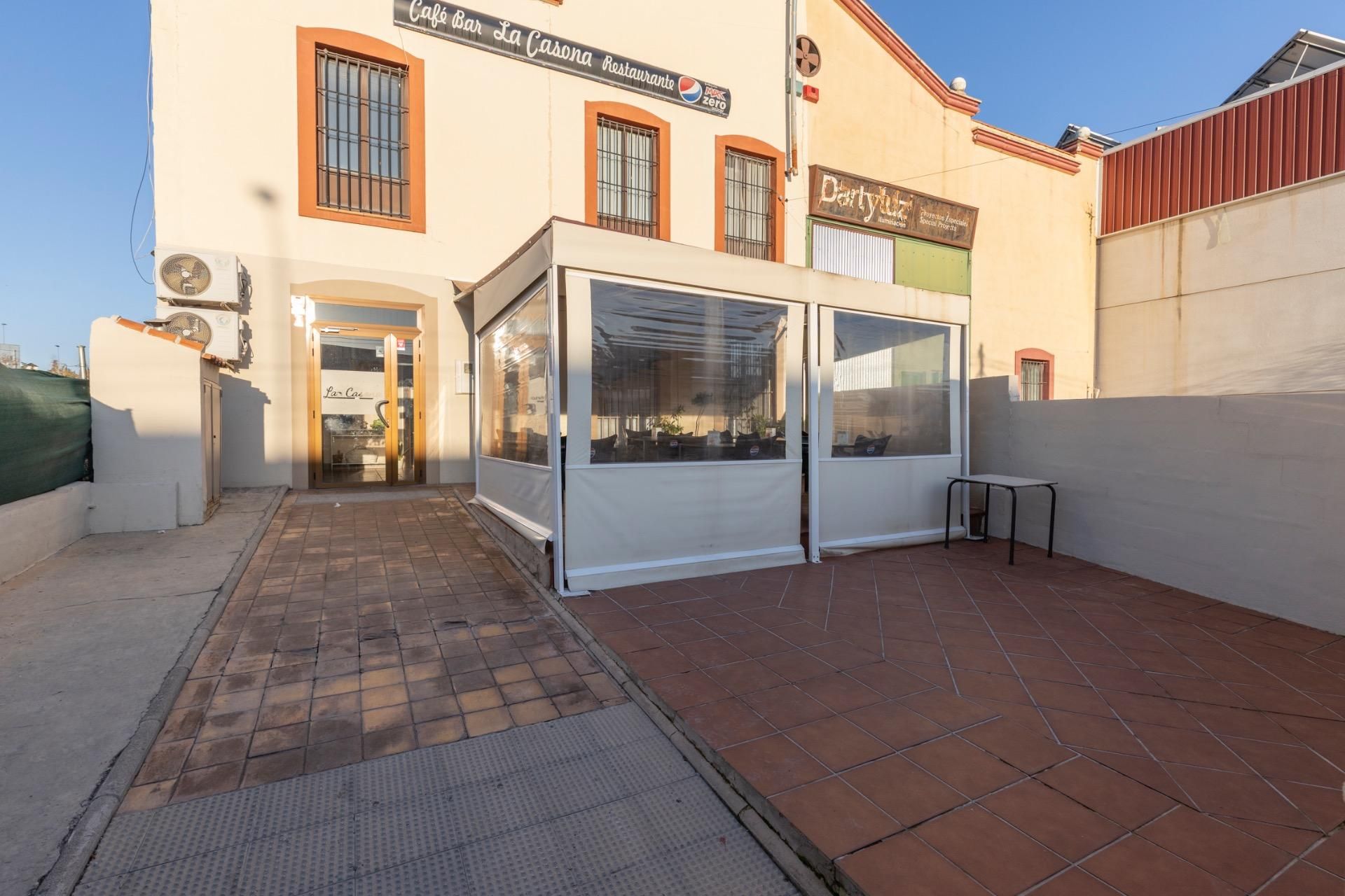 Local de alquiler en Albolote con Aire acondicionado y Amueblado