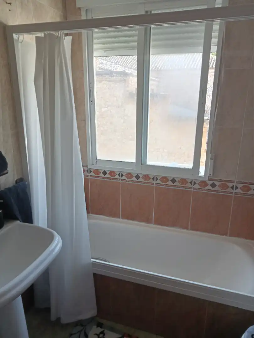 Bany de Pis en venda en Ocaña amb Aire condicionat, Moblat i Forn