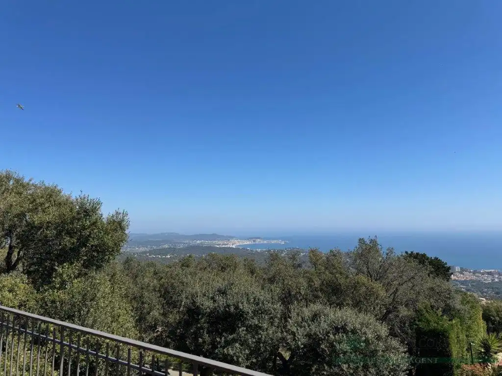 Dúplex en venda en Castell d'Aro, Platja d'Aro i s'Agaró amb Aire condicionat, Calefacció i Terrassa