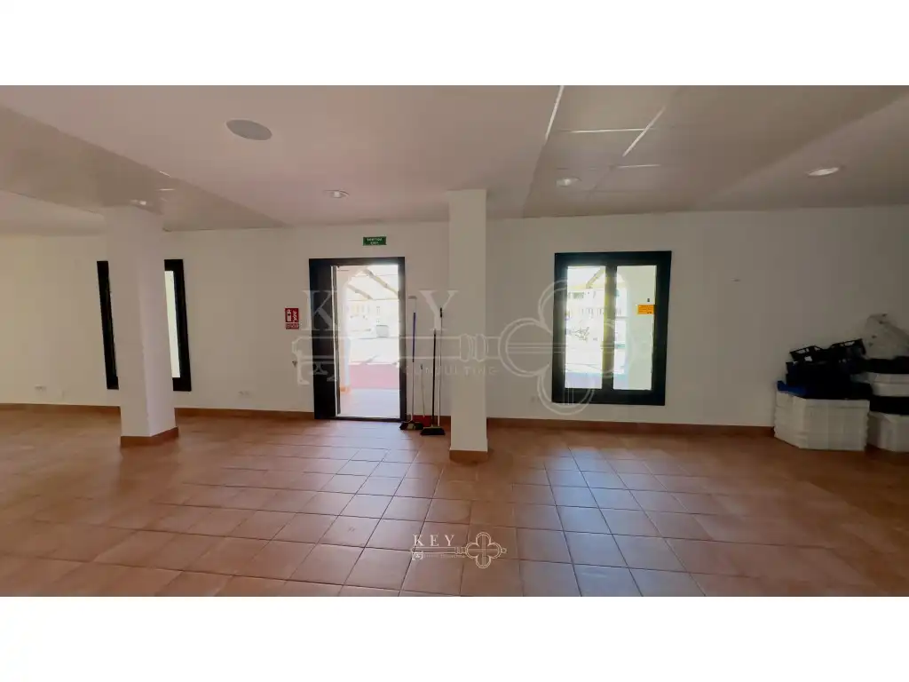 Geschaftsraum zur Miete in Ciutadella de Menorca