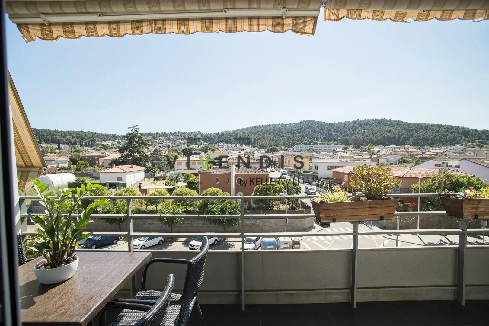 Terrassa de Pis en venda en Sant Andreu de la Barca amb Calefacció, Balcó i Piscina comunitària