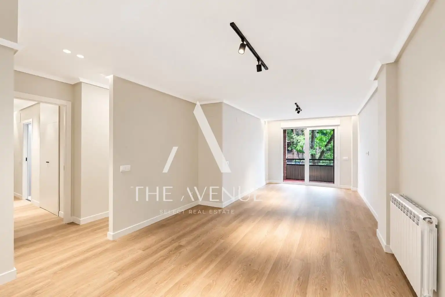 Flat with terrace for sale in Calle León Gil de Palacio, imagen 3
