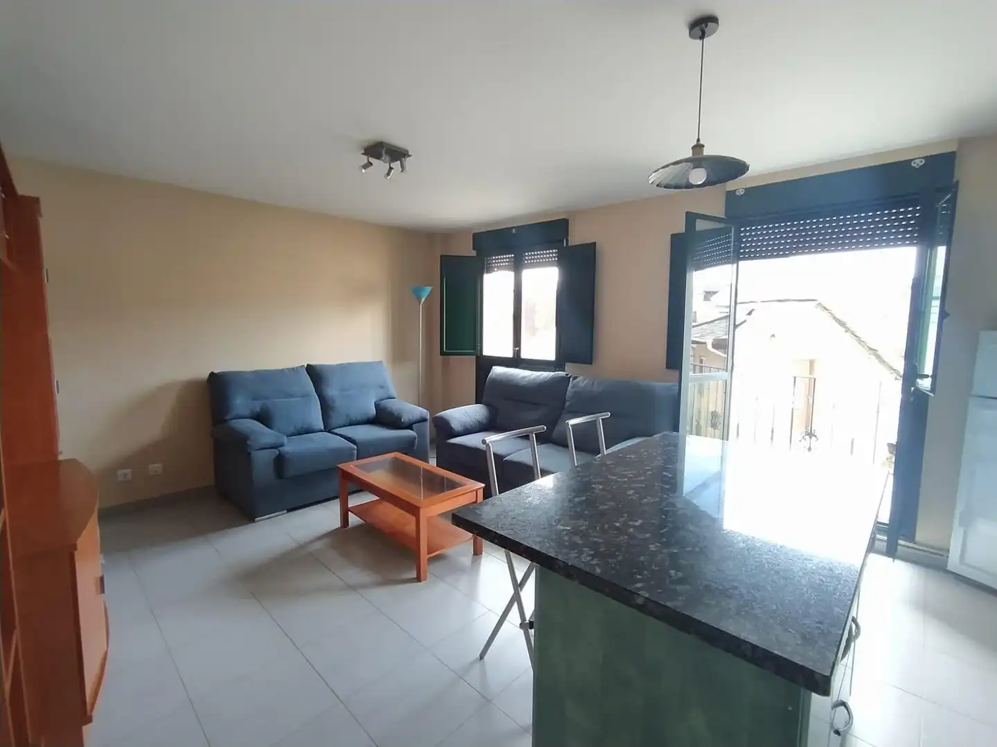 Apartamento con ascensor en alquiler en Calle JARDINES, imagen 2